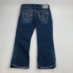 Silver Jeans Suki Capri Crop Size 28 Medium wash denim Stretch Designer